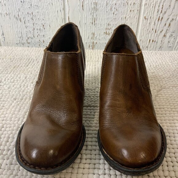 Born Concept Boots women's 6.5 brown leather heal Ankle boot - Picture 8 of 9